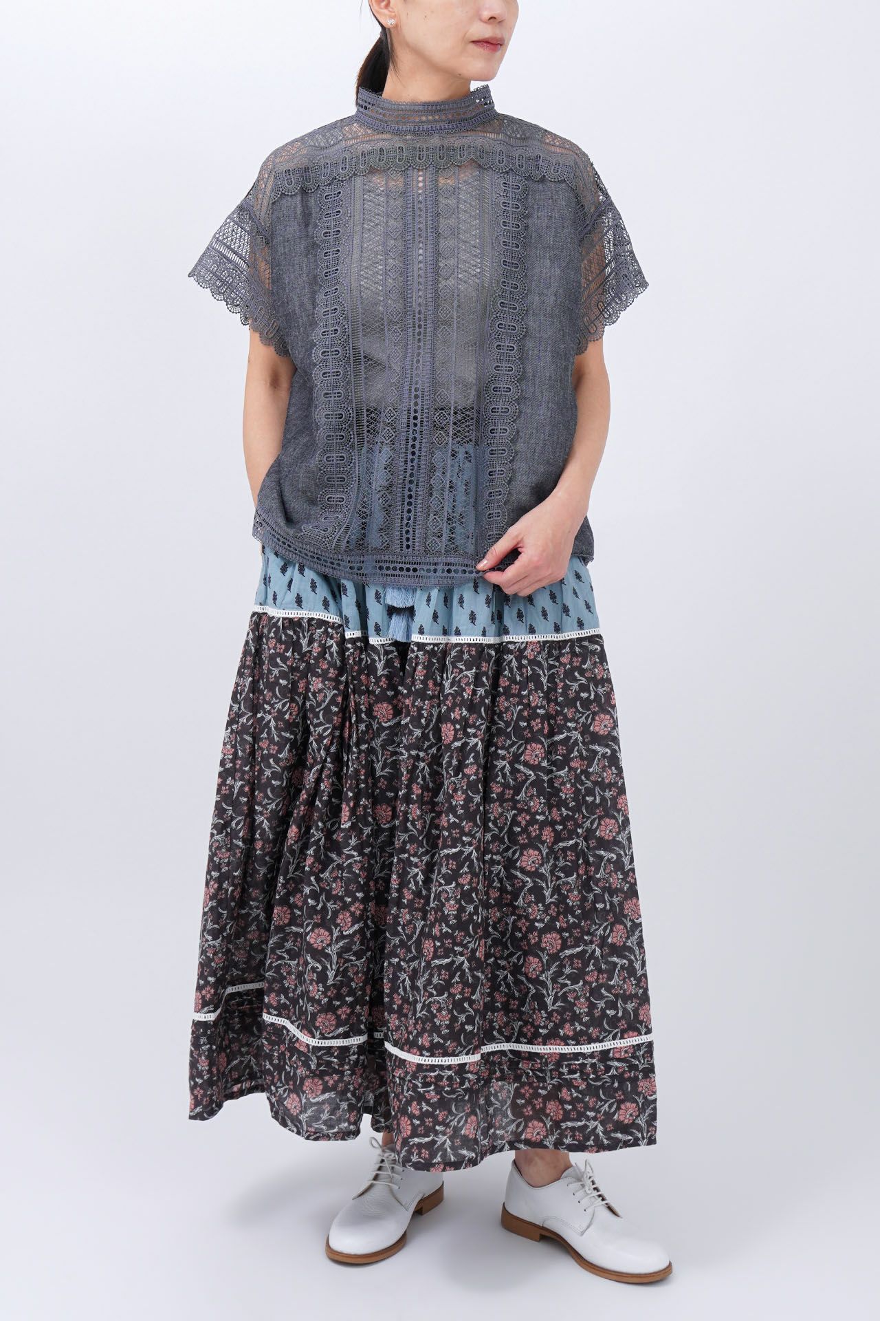 C.GREY/model:161cm
