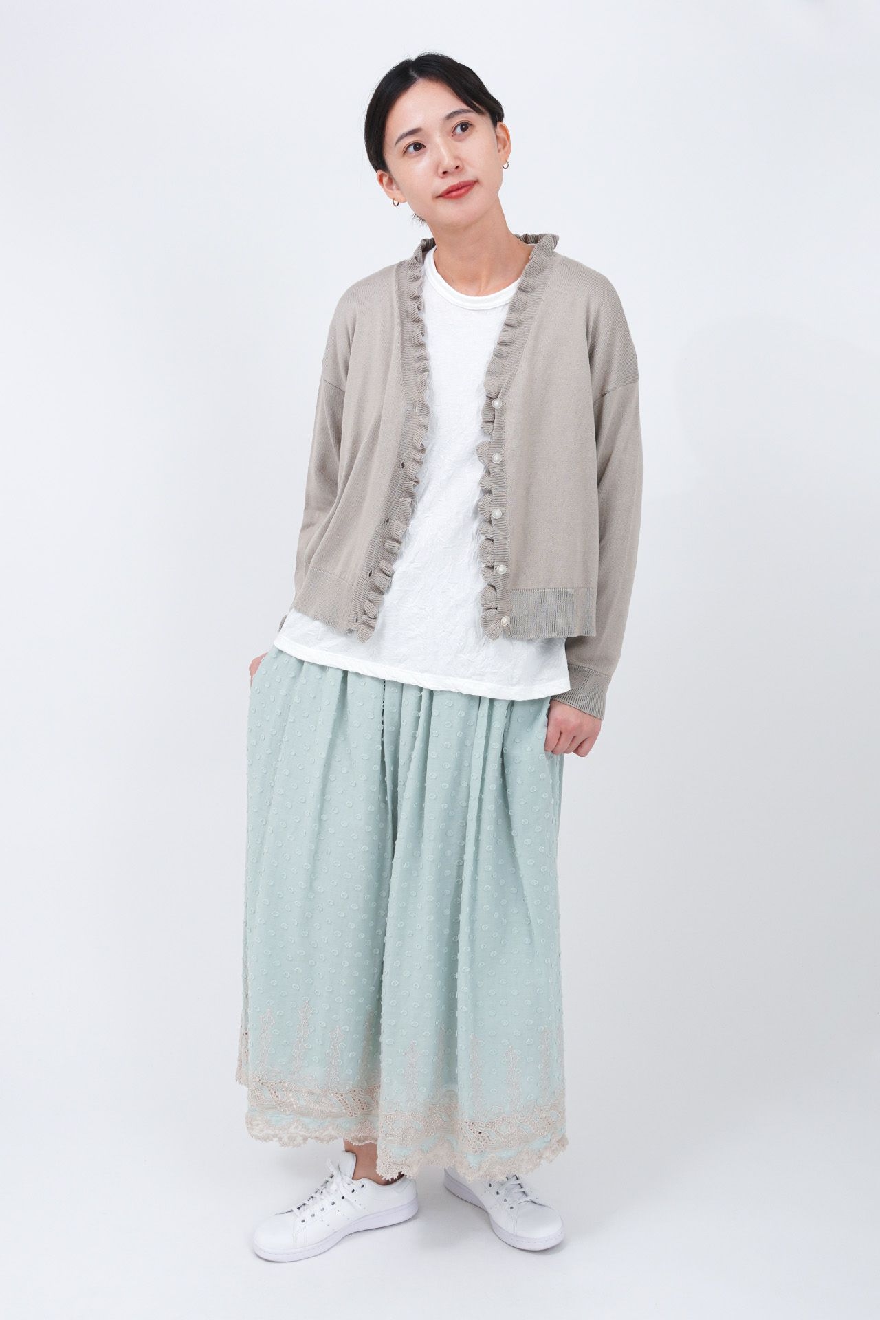 WHITE/model:168cm