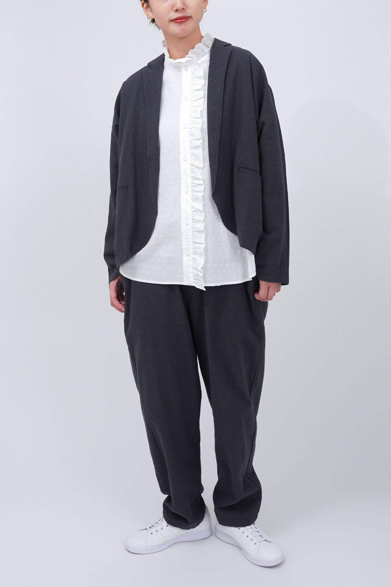 C.GREY/model:168cm