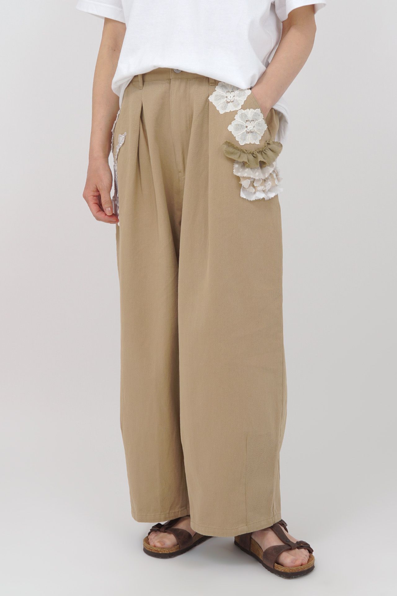 BEIGE